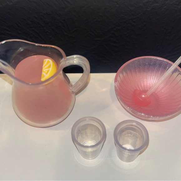 Our Generation Pink Glass Pitcher and Serving Set - Picture 2 of 2